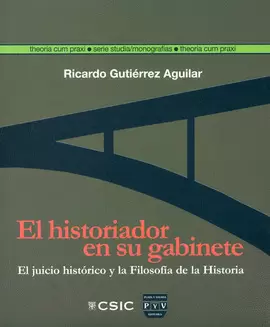 EL HISTORIADOR EN SU GABINETE